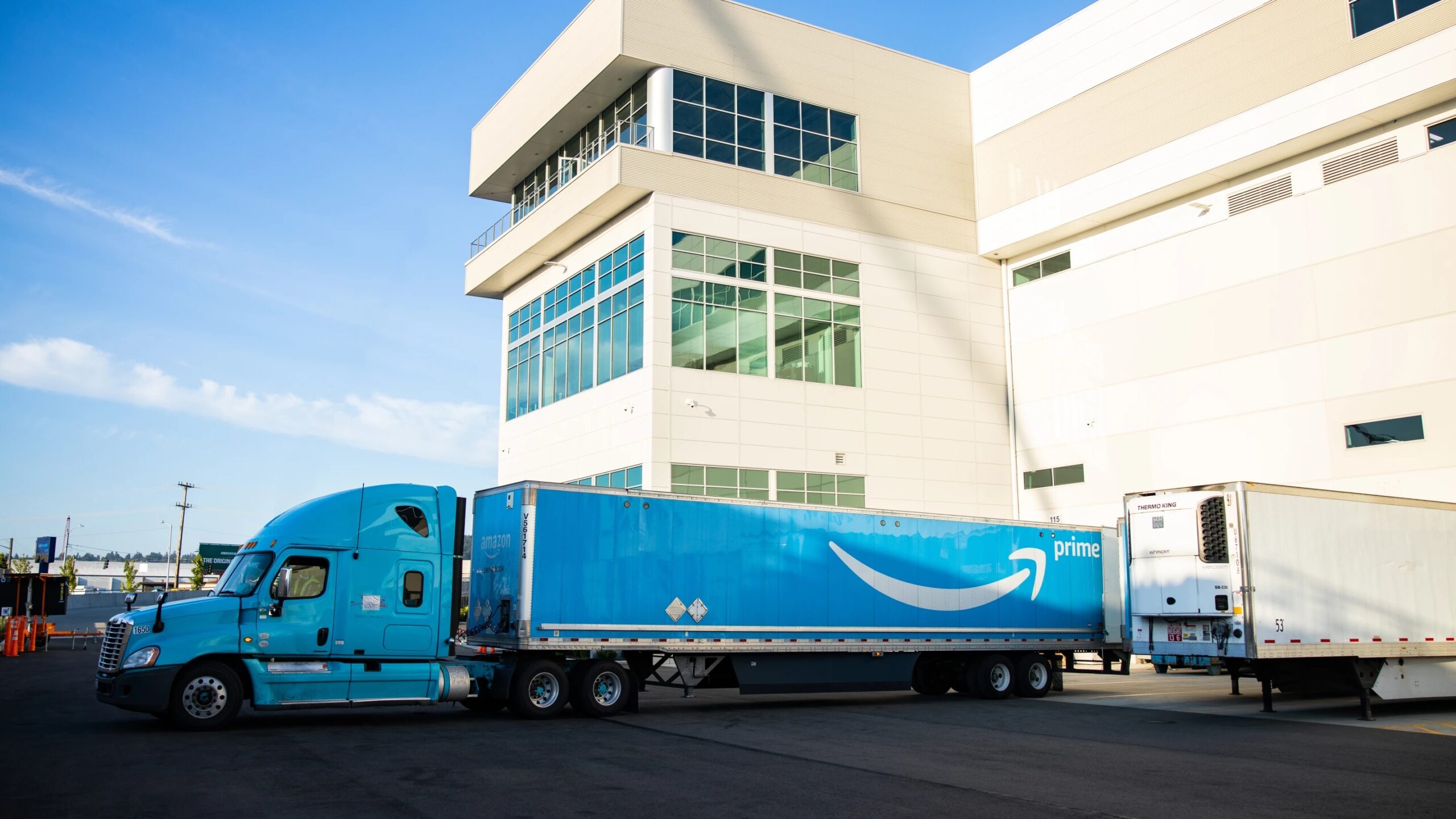 Amazon Brings Air Cargo and Ground Operations Under Unified Middle-Mile Structure